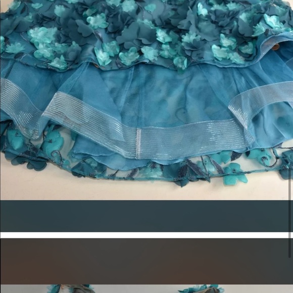 Marchesa Notte hi low 3D floral tiered dress - Picture 6 of 9